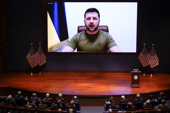 Zelenski afirma que Ucrania vive “terror” no visto en 80 años en Europa