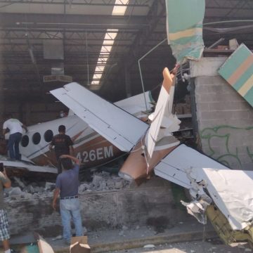 Mueren poblanos en accidente aéreo en Morelos