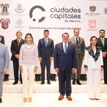Eduardo Rivera firma creación de Asociación de Ciudades Capitales de México