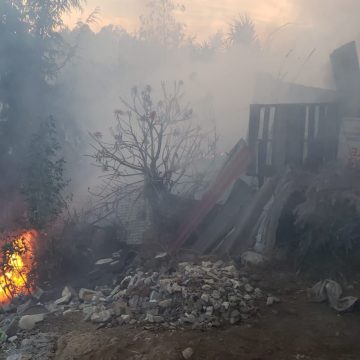 Atiende PC incendio en colonia Miguel Hidalgo