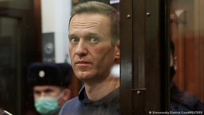 Rusia condena a líder opositor a otros nueve años de cárcel por estafa