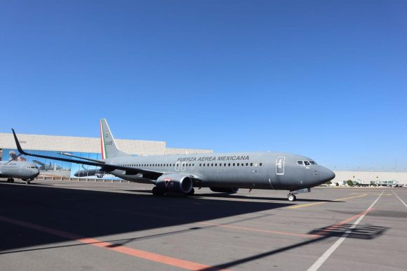 Despega segundo avión de México rumbo a Rumania