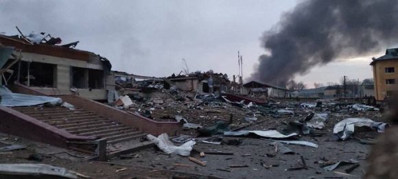 Ataque ruso a base militar en la frontera con Polonia deja 35 muertos