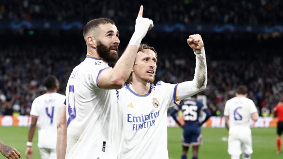 Karim Benzema pone al Real Madrid en cuartos de la Champions