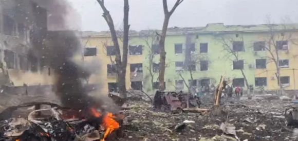 Reporta Ucrania bombardeo ruso a hospital infantil en Mariúpol