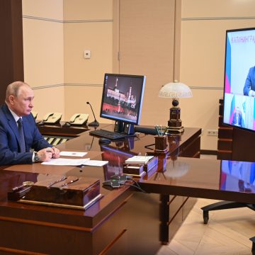 Putin afirma que sanciones occidentales son como una “declaración de guerra”