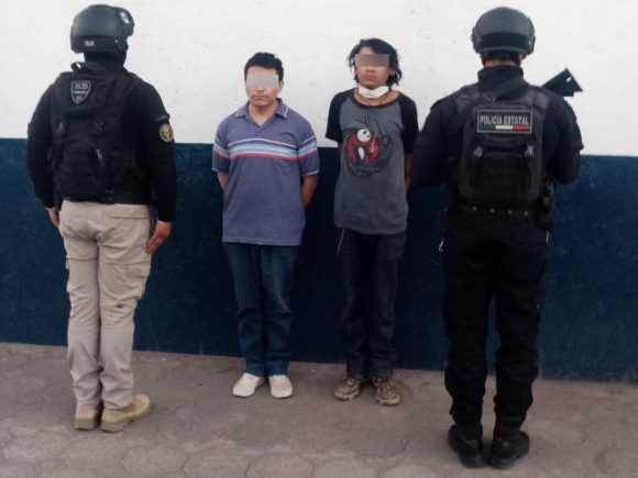 Detienen policías Estatal y Municipal a presuntos vendedores de droga
