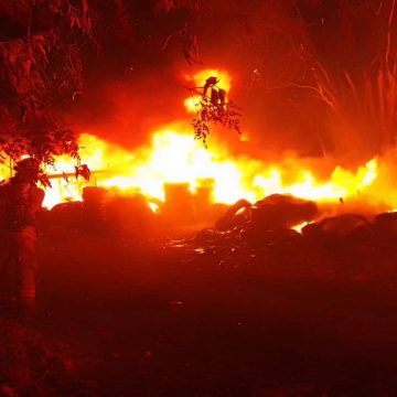 Protección Civil Municipal atendió incendio por quema de llantas