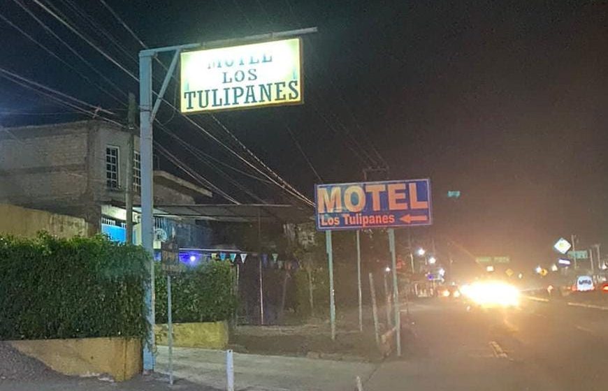 Localizan a hombre muerto dentro de un motel en Izúcar