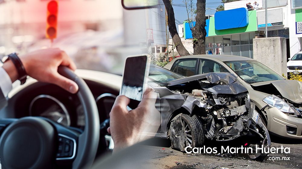 Uso del celular primera causa de accidentes al conducir en Puebla