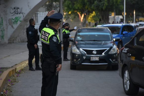 agentes de Tránsito Municipal Elementos de Tránsito incrementaron infracciones y multas al 100%