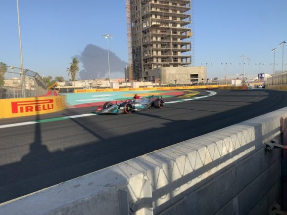 (VIDEO) Se registra posible ataque con misiles en Jeddah, sede del GP de Fórmula 1