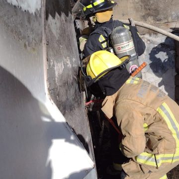 Arde una bodega en Plaza Loreto