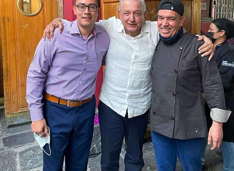 El presidente López Obrador comió en el restaurante Las Calandrias en Atlixco