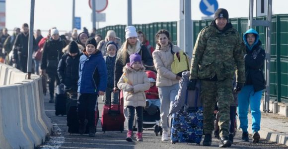 Más de 1.5 millones de personas huyeron de Ucrania por invasión rusa
