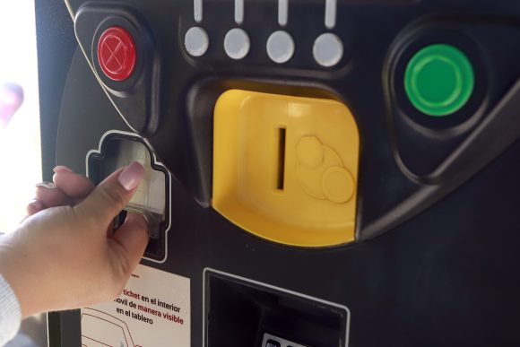 Proponen crear página de transparencia para conocer manejos de Parquímetros