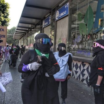 Marcha 8M desplomó en 50% ventas de comercios del centro histórico de Puebla
