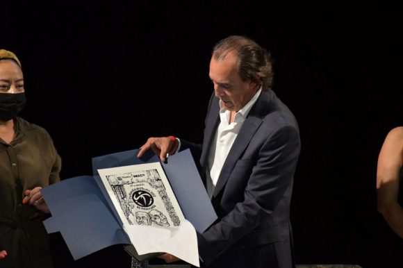 Entrega IMAC  reconocimientos al gremio artístico del teatro