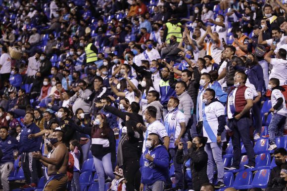 Barras visitantes sin acceso a los estadios: Mikel Arriola