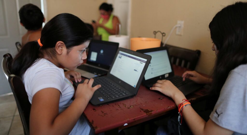 Acceso a internet y a las tecnologías son un derecho que debe estar garantizado