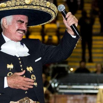 Suspenden estreno de la serie sobre Vicente Fernández por demanda