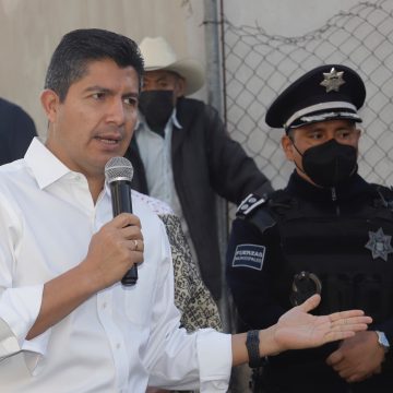 Eduardo Rivera suspende su proyecto de concesionar por 10 años los paraderos