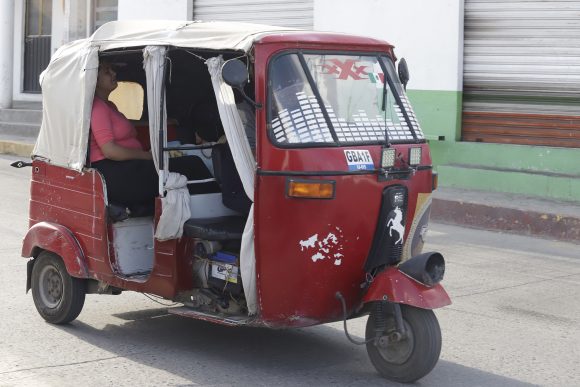Mototaxis en Puebla: Nueva regulación para combatir narcomenudeo