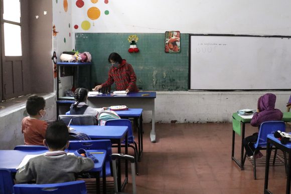 Reporta SEP 91.89% de asistencia escalonada en aulas poblanas