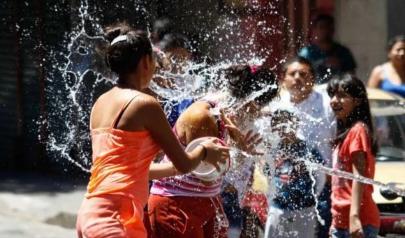 Hasta 9 mp de multa  para quien arroje agua el sábado de Gloria: PC