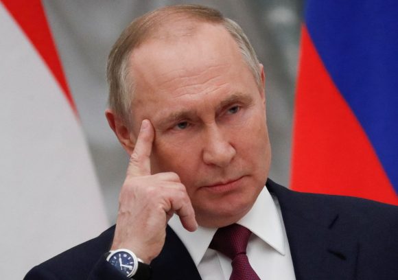 EU sanciona a las hijas mayores de Vladimir Putin