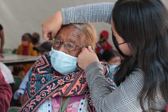 Inicia SEDIF “Jornada de Entrega de Lentes Gratuitos” en oficinas centrales