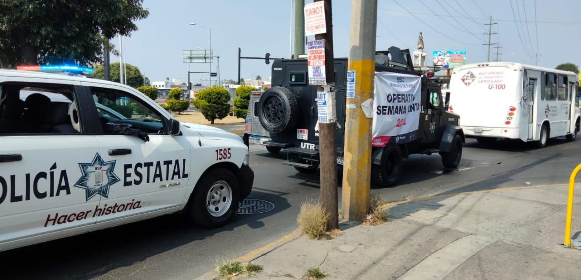 Encuentran hombre embolsado flotando en el río Atoyac