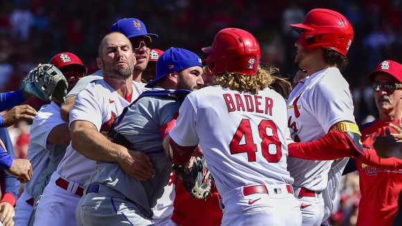 Se desata batalla campal en el juego entre los Cardinals vs Mets