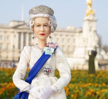 Mattel lanza Barbie en honor a Isabel II por su cumpleaños