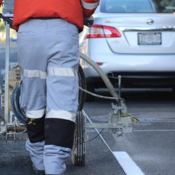 Ayuntamiento de Puebla inicia balizado de Estacionamiento Seguro