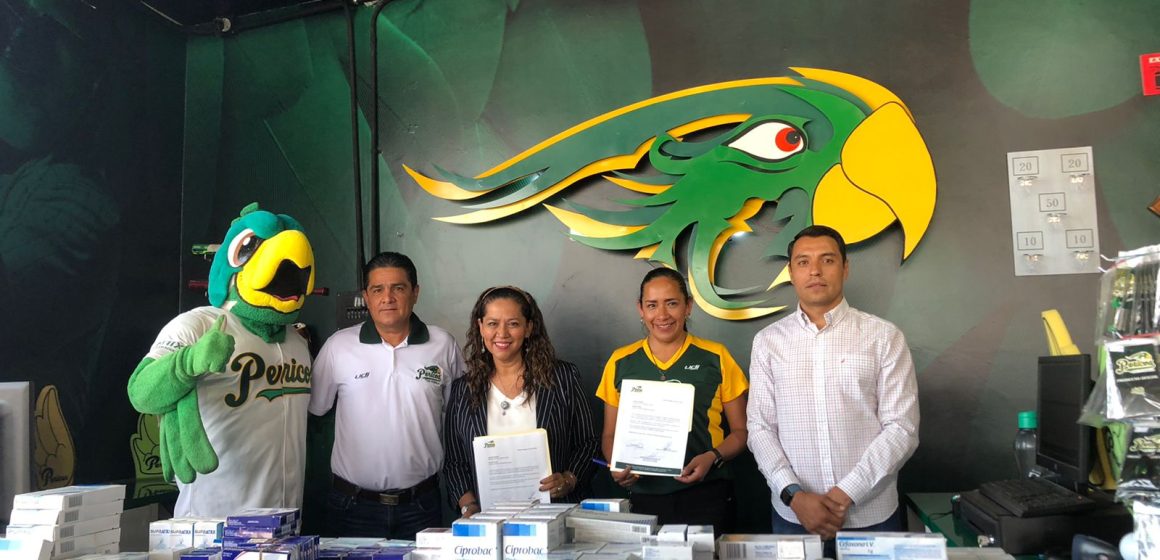 Pericos dona medicamentos a DIF Municipal de Puebla