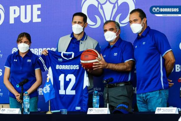 Enrique Zúñiga fue presentado como nuevo entrenador de baloncesto de los Borregos Puebla