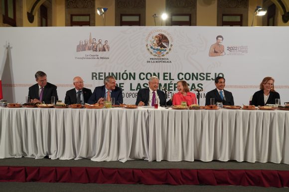 AMLO dialoga con empresarios de EU sobre inversión e integración económica