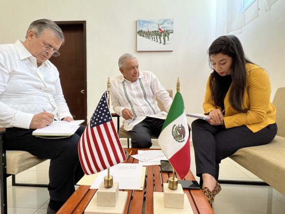 AMLO y Biden dialogan sobre migración