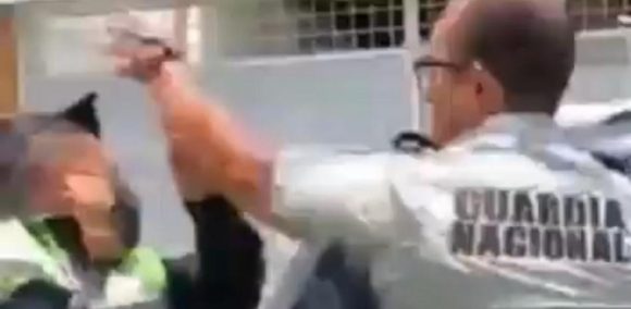 Quien agrede a policías no es integrante de la institución declara GN