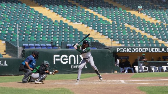 Los Pericos de Puebla apalearon a los Olmecas en el arranque del Interliga