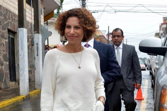 Ratifica Gran Bretaña orden de extradición de Karime Macías a México