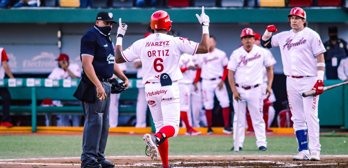 El Águila de Veracruz evitó la limpia ante los Pericos de Puebla