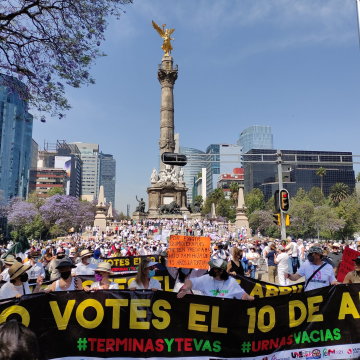 “¡Terminas y te vas!” consigna de los manifestantes contra consulta de revocación