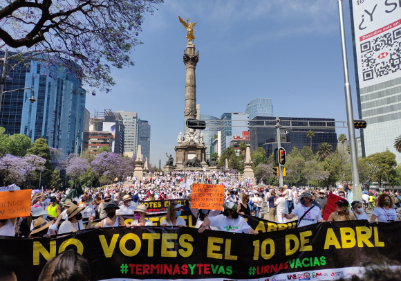 “¡Terminas y te vas!” consigna de los manifestantes contra consulta de revocación