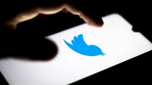 Twitter cobrará 8 dólares al mes por verificar cuentas