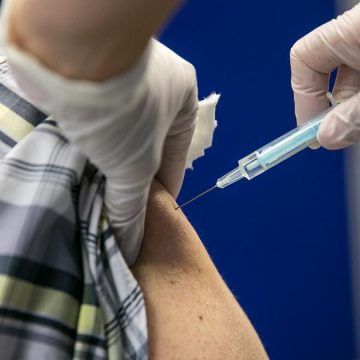 Se vacuna más de 90 veces para falsificar certificados de vacuna contra Covid