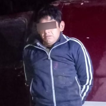 Policía Estatal asegura tres vehículos cargados con hidrocarburo en Ahuazotepec