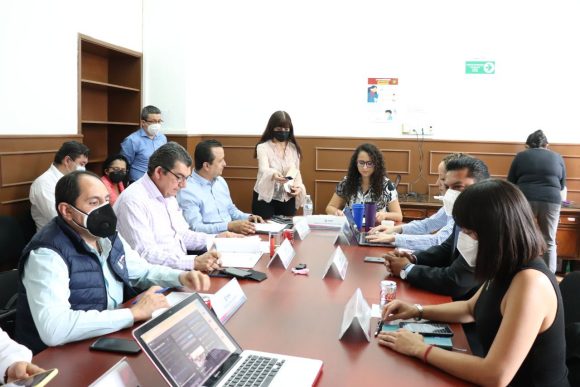 regidores Regidores presentarán dictamen para hacer frente a la obstrucción de vía pública