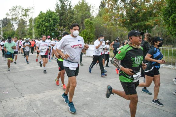 Participan más de 2 mil poblanas y poblanos en “Carrera y Feria por la Salud 2022”